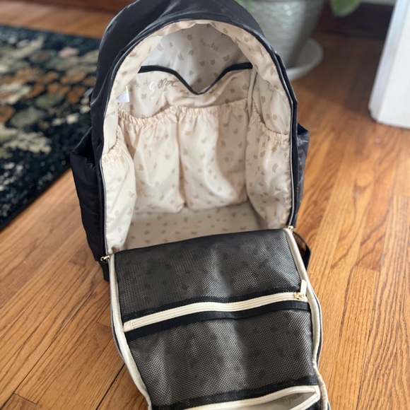 Itzy Ritzy Diaper Bag - Picture 2 of 7